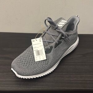 Adidas Alpha bounce 1